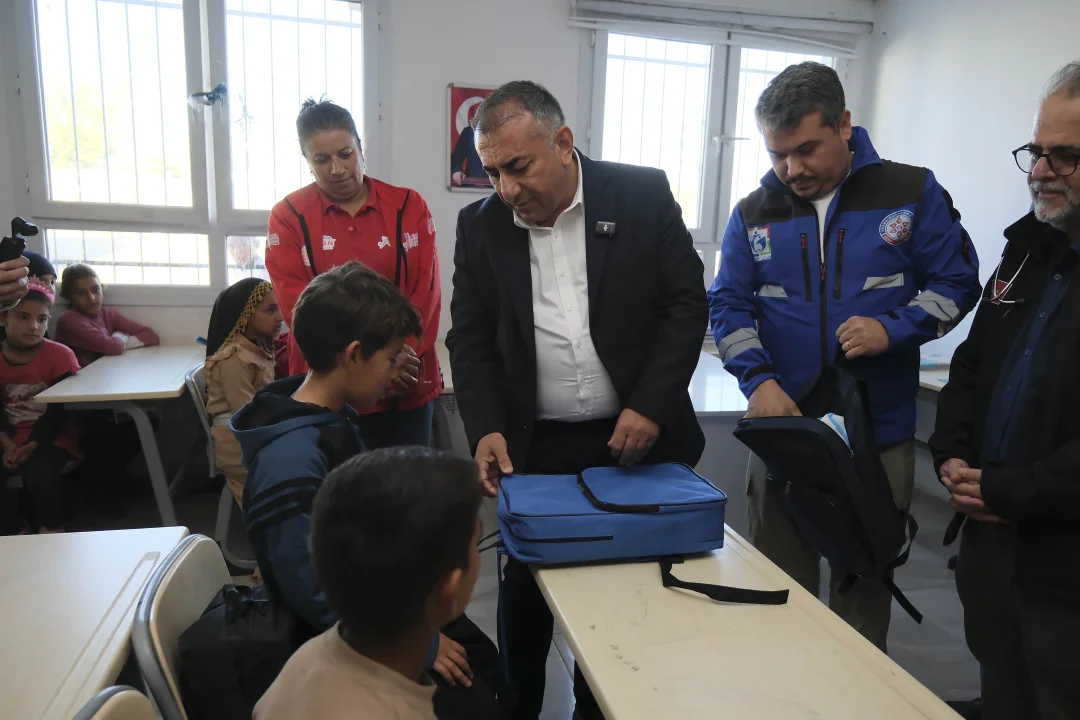 Adana Büyükşehir’den Mevsimlik Tarım İşçilerine Yerinde Destek