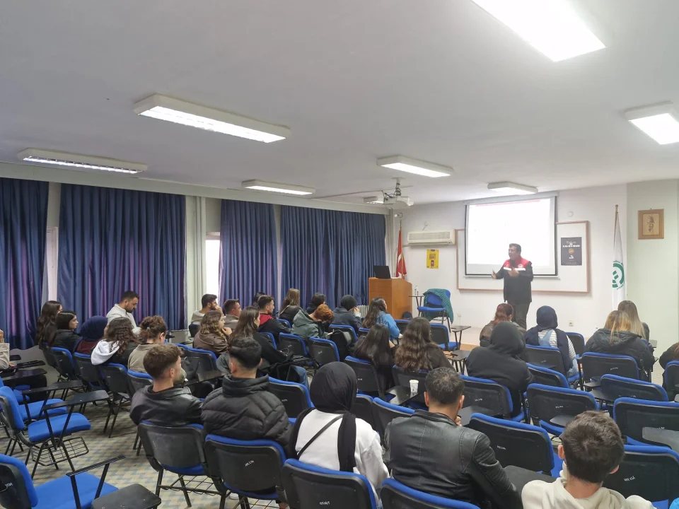 Karaisalı MYO’da Öğrencilere Tarımsal Sertifika Eğitimi