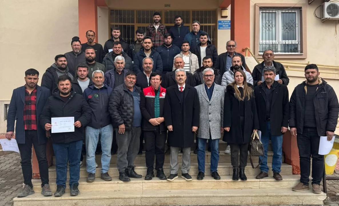 TAYEM’den Kozan’da Güvenli Traktör Kullanımı Eğitimi