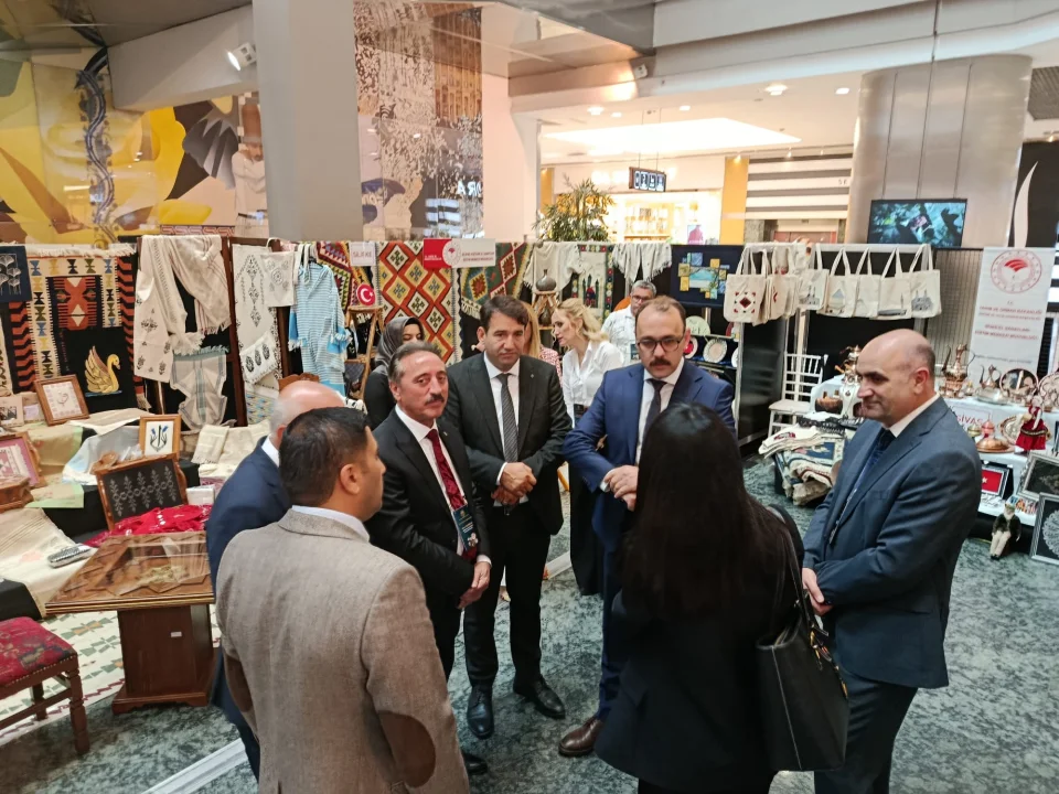 Adana TAYEM Müdürü Dr. Bülent Ayhan Geleneksel El Sanatları Sergisinin Açılışına Katıldı